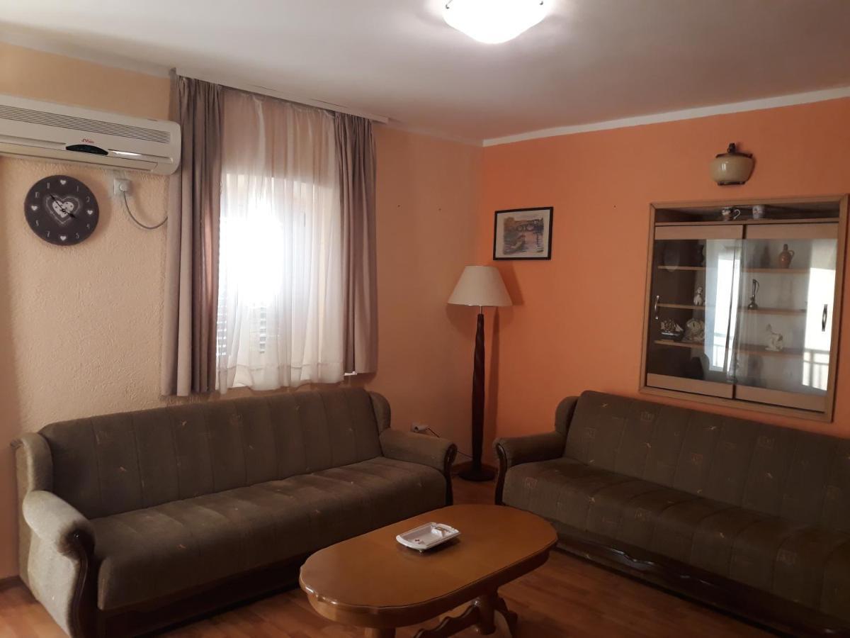 Apartment Teodora Obala